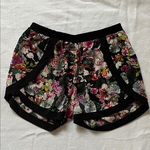 Elodie Floral Women's Pajama Shorts Medium